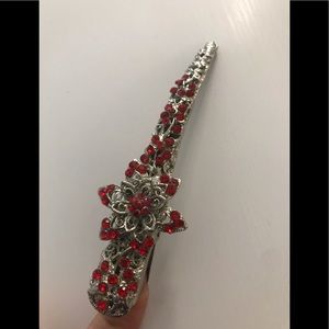 Big sturdy hair clip